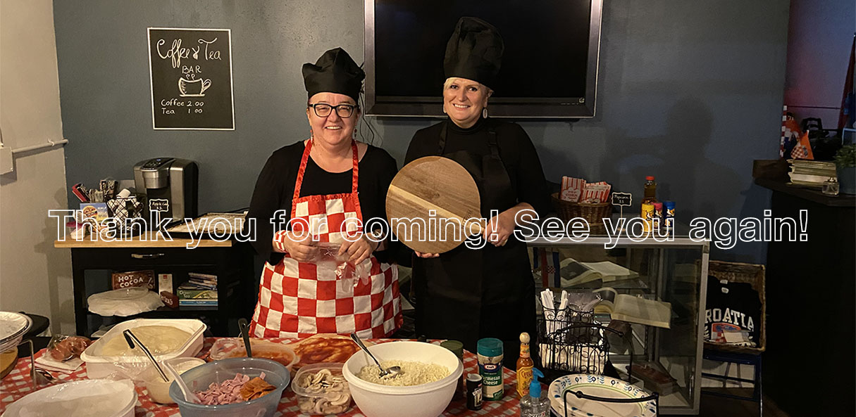 The image from croatian coffee bar Nase malo misto - preparing pizza